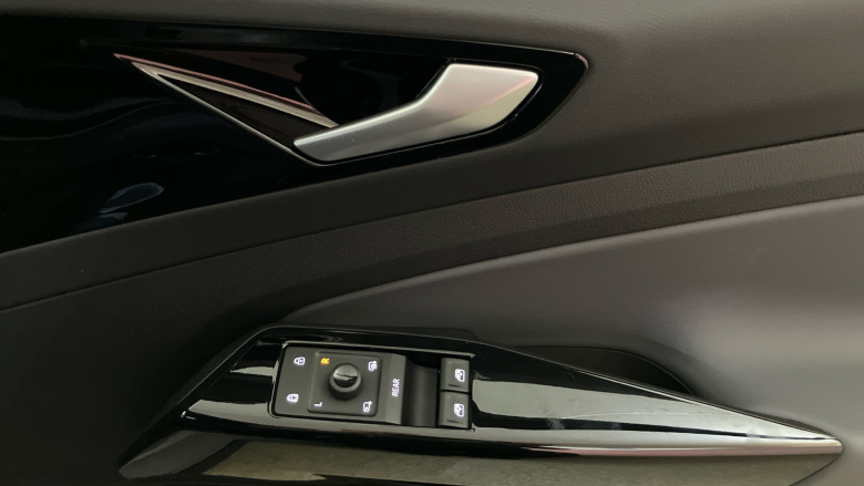 Volkswagen ID.4 210kW Black Edition Pro 77kWh 5dr Auto Electric Estate